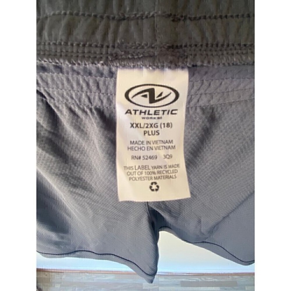 Athletic Works Shorts - Picture 3 of 3